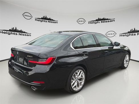 Used 2026 BMW 330i xDrive Sedan AWD/4WD image 5