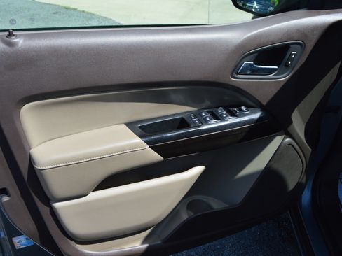 Used 2018 GMC Canyon SLE RWD image 14