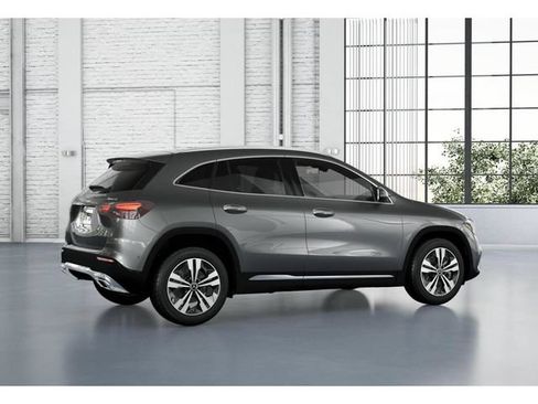 New 2026 Mercedes-Benz GLA 250 4MATIC image 19