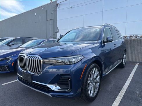 Used 2022 BMW X7 xDrive40i w/ Premium Package AWD/4WD image 1