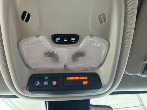 Used 2025 Buick Encore GX Preferred AWD/4WD image 23