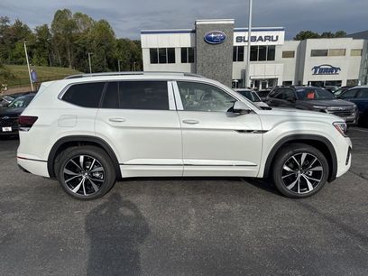 New 2026 Volkswagen Atlas SEL Premium R-Line