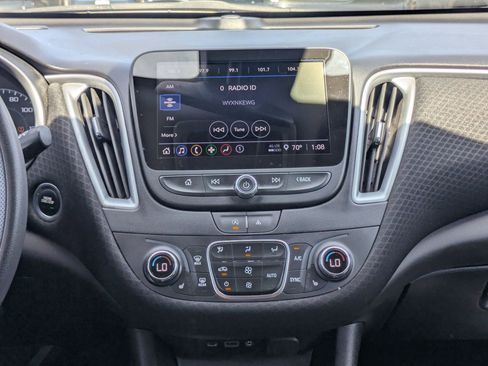 Used 2024 Chevrolet Malibu LT image 15