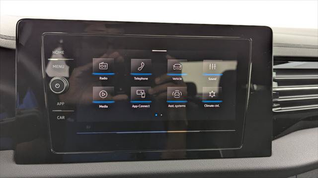 Used 2025 Volkswagen Jetta Sport FWD image 22