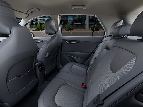 New 2025 Kia Niro EX image 19