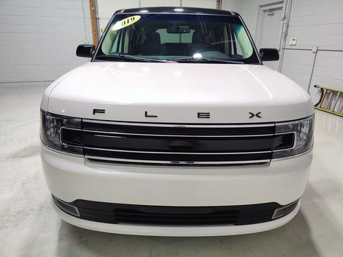 Used 2019 Ford Flex SEL w/ Equipment Group 202A AWD/4WD image 3