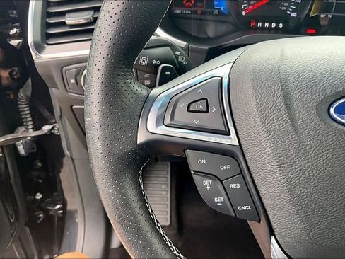 Used 2019 Ford Edge ST w/ Convenience Package image 16