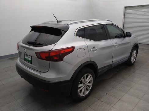 Used 2018 Nissan Rogue Sport SV FWD image 9