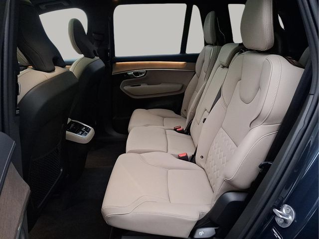 Certified 2026 Volvo XC90 B6 Plus AWD/4WD image 7