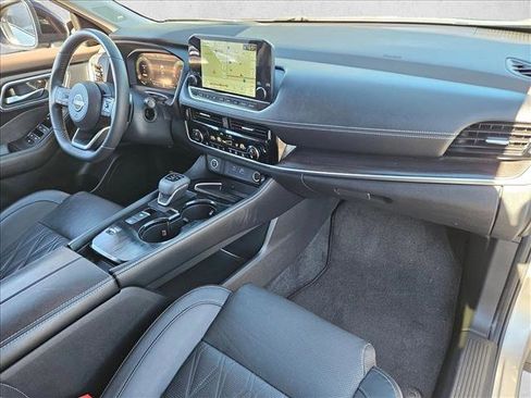 Certified 2023 Nissan Rogue Platinum w/ Platinum Premium Package image 21