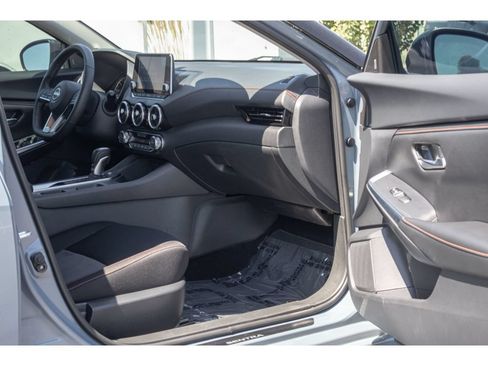 Used 2024 Nissan Sentra SR FWD image 10
