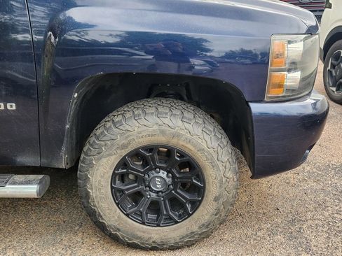 Used 2011 Chevrolet Silverado 1500 LT w/ All-Star Edition AWD/4WD image 21
