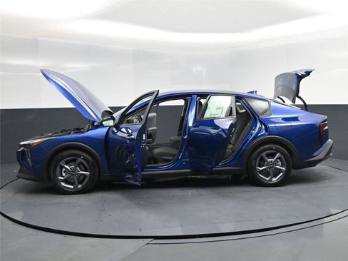 New 2025 Kia K4 LXS image 20