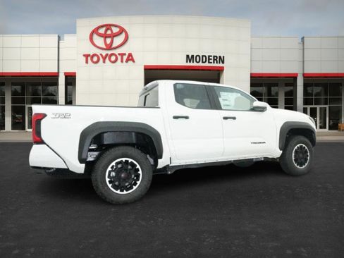 New 2026 Toyota Tacoma TRD Off-Road AWD/4WD image 24