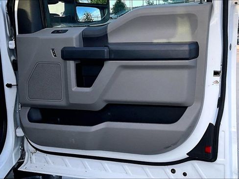 Used 2022 Ford F250 XL w/ Power Equipment Group image 24