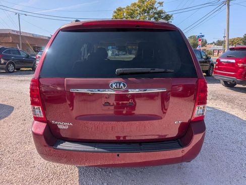 Used 2014 Kia Sedona EX w/ Navigation Package image 6