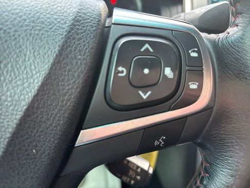 Used 2016 Toyota Camry SE FWD image 35