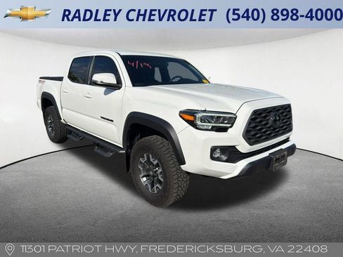 Used 2023 Toyota Tacoma TRD Off-Road AWD/4WD image 6