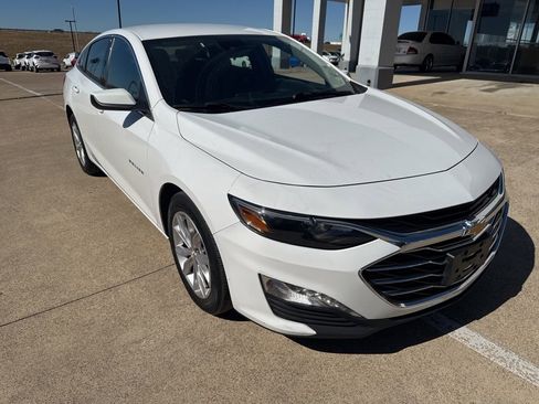 Used 2023 Chevrolet Malibu LT image 9