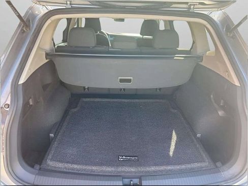Used 2021 Volkswagen Tiguan S image 14