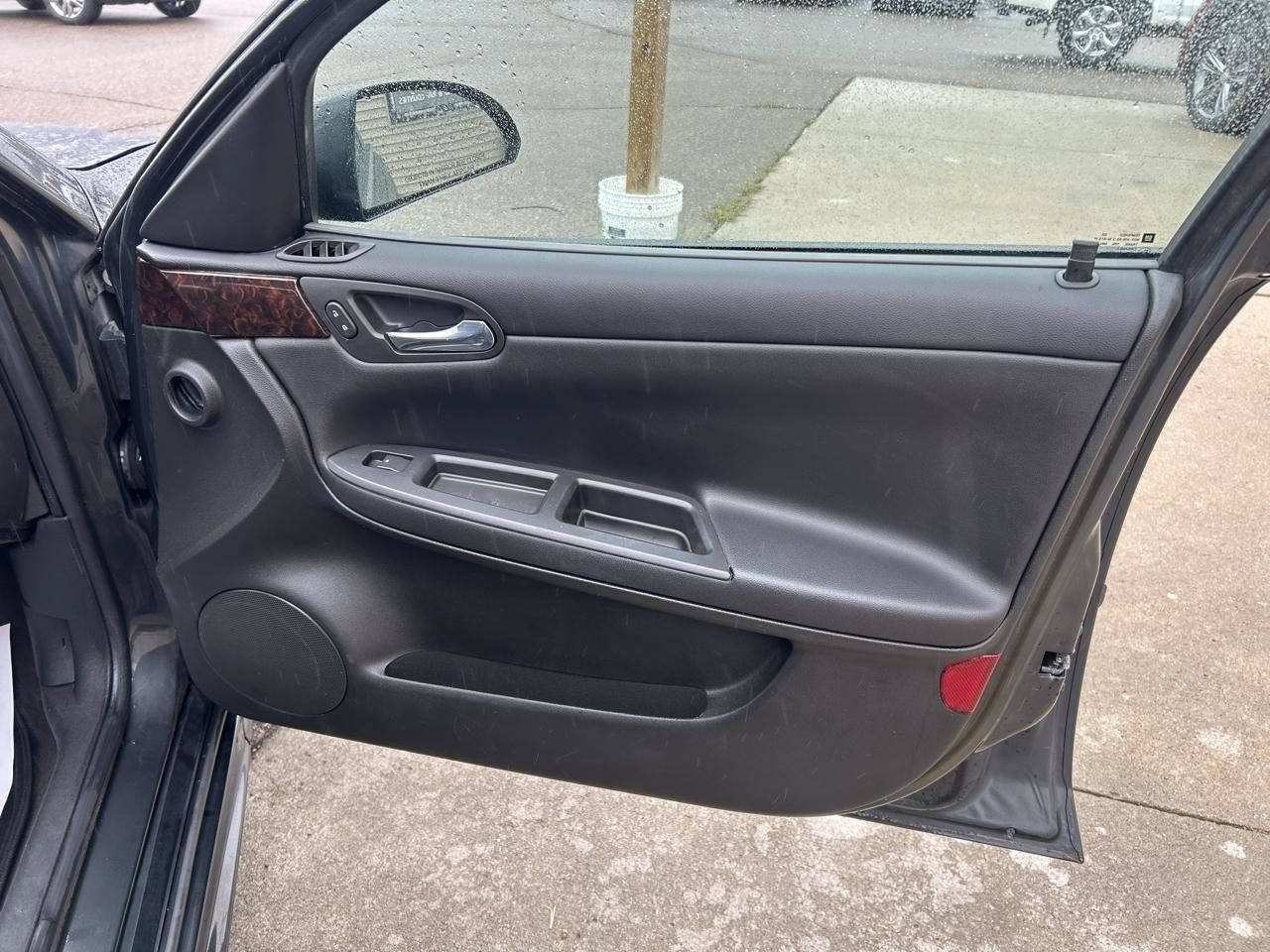 Used 2013 Chevrolet Impala LT FWD image 16