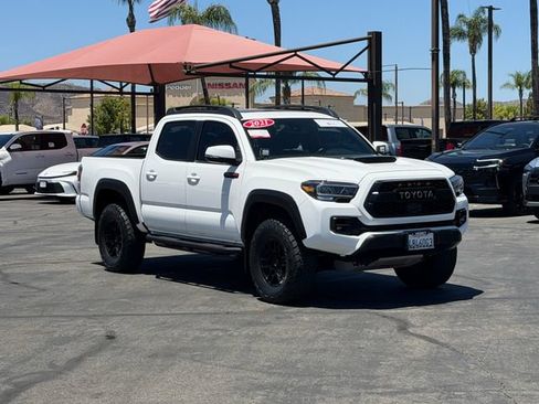 Used 2021 Toyota Tacoma TRD Pro AWD/4WD image 3