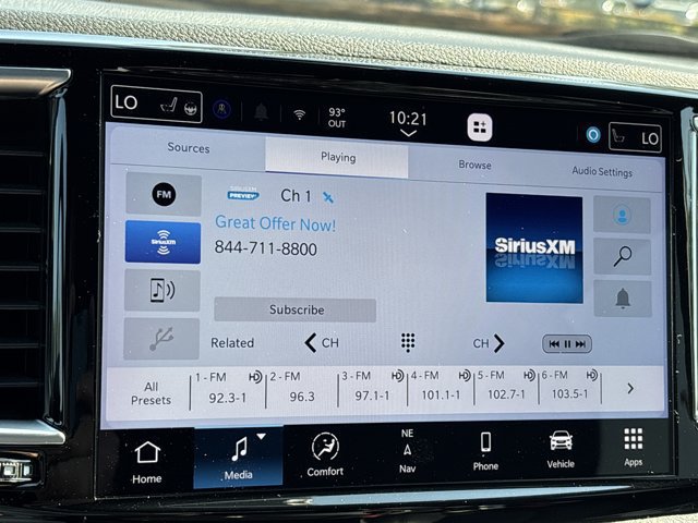 Used 2026 Chrysler Pacifica Limited FWD image 34