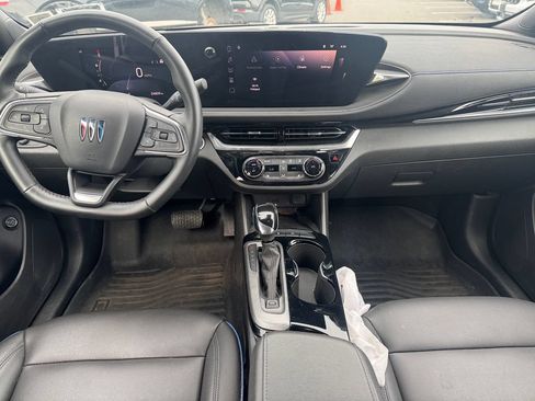 Used 2024 Buick Envista Sport Touring w/ Convenience I Package FWD image 16