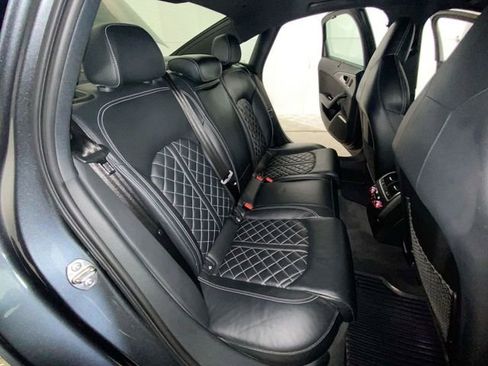 Used 2018 Audi S6 Prestige w/ Prestige Package image 12