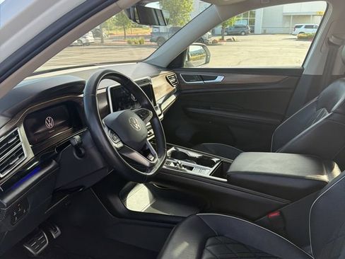 Used 2024 Volkswagen Atlas SEL Premium R-Line AWD/4WD image 10