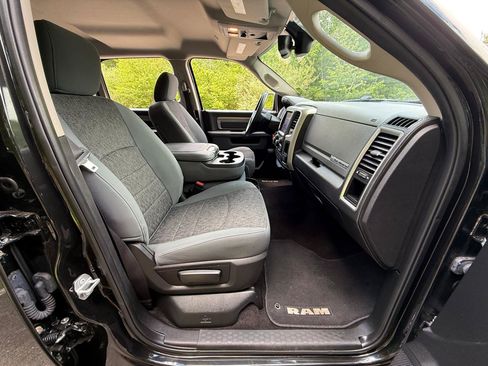Used 2018 RAM 1500 Big Horn AWD/4WD image 31