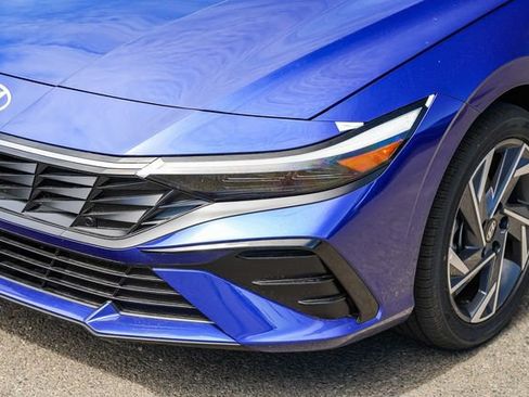 New 2026 Hyundai Elantra Limited w/ Cargo Package FWD image 10