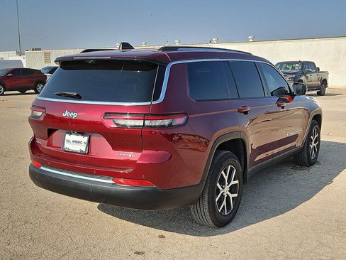 Used 2024 Jeep Grand Cherokee L Limited w/ Luxury Tech Group II AWD/4WD image 8
