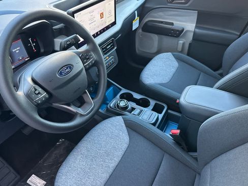 New 2025 Ford Maverick XLT image 12