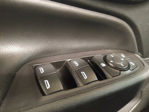 Used 2020 Chevrolet Equinox LT FWD image 27