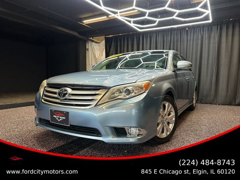 Used 2011 Toyota Avalon FWD image 1