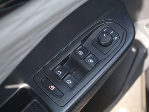 Used 2024 Volkswagen Taos S FWD image 13
