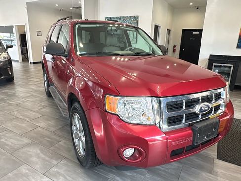 Used 2008 Ford Escape XLT FWD image 2