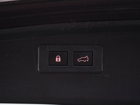 Used 2024 Subaru Outback Touring AWD/4WD image 17