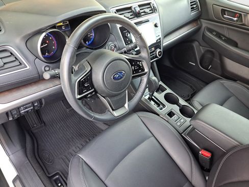 Used 2018 Subaru Outback 2.5i Limited image 13