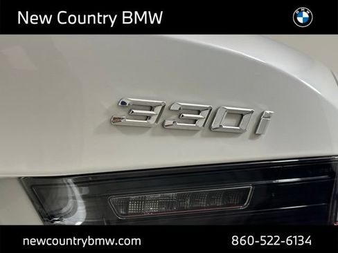 Used 2024 BMW 330i xDrive Sedan w/ Premium Package AWD/4WD image 31