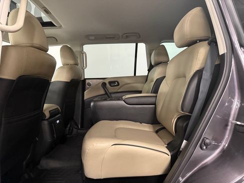 Used 2023 INFINITI QX80 Premium Select w/ Cargo Package AWD/4WD image 10