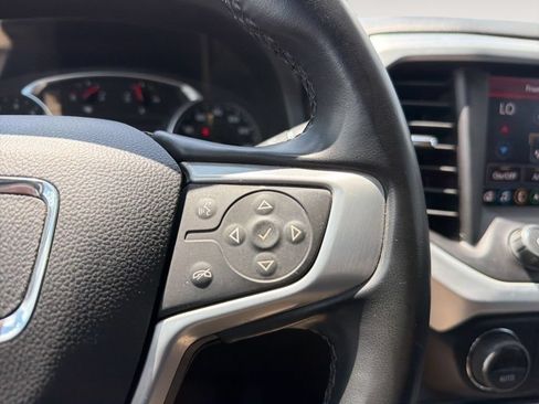 Used 2023 GMC Acadia SLT AWD/4WD image 18