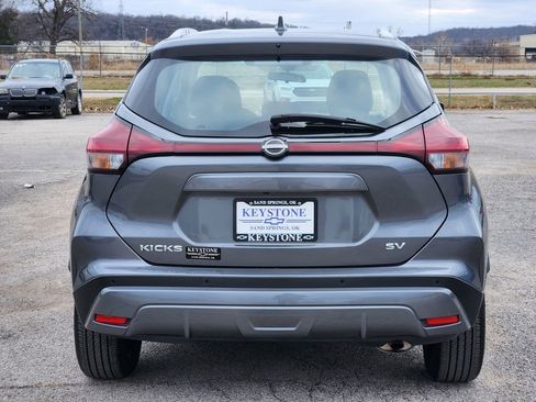 Used 2024 Nissan Kicks SV image 6