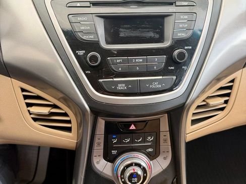 Used 2013 Hyundai Elantra GLS w/ Preferred Pkg FWD image 32