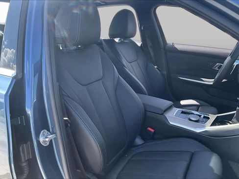 Used 2025 BMW 330i Sedan RWD image 8