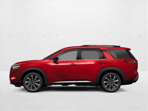 New 2026 Nissan Pathfinder Platinum FWD image 2