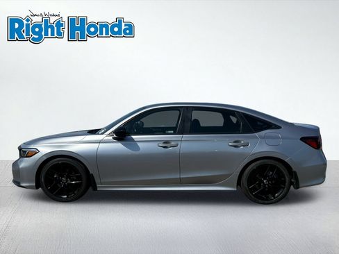 Used 2025 Honda Civic Sport image 3