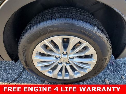 Used 2024 Cadillac XT4 Luxury w/ Cold Weather Package image 33