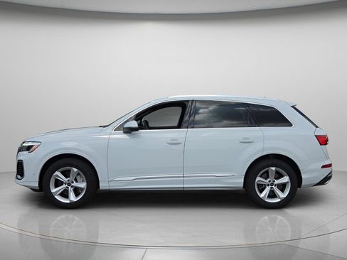 Used 2025 Audi Q7 3.0T Premium w/ Convenience Package AWD/4WD image 3